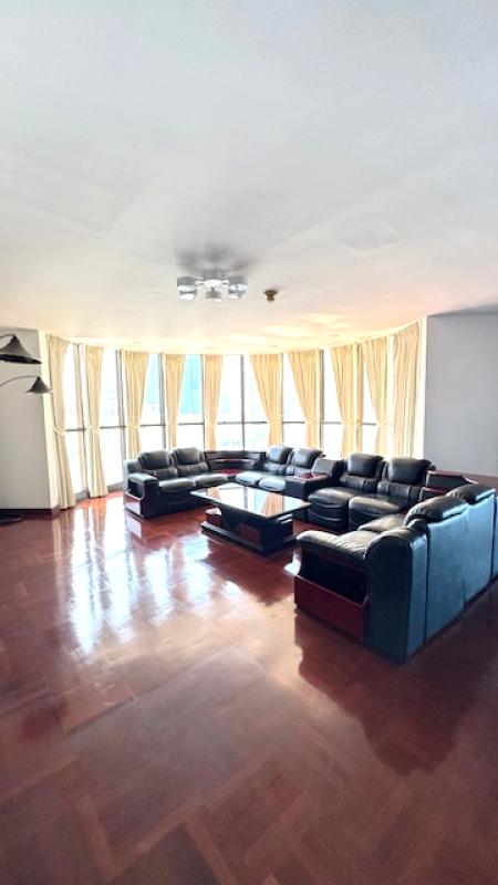 รูปที่2 ต้องการขายคอนโดมิเนียม คลองเตย เขตคลองเตย ราคา 29,000,000 บาท