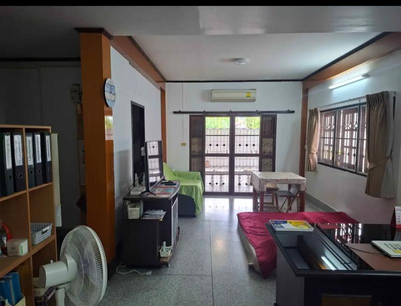 รูปที่5 ต้องการขายบ้านพร้อมที่ดิน ลาดพร้าว เขตลาดพร้าว ราคา 7,900,000 บาท