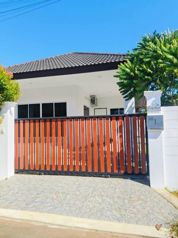 For rent Cozy Pool Villa  3 bedroom 2 rest room modern pool villa in Phaklog Phuket