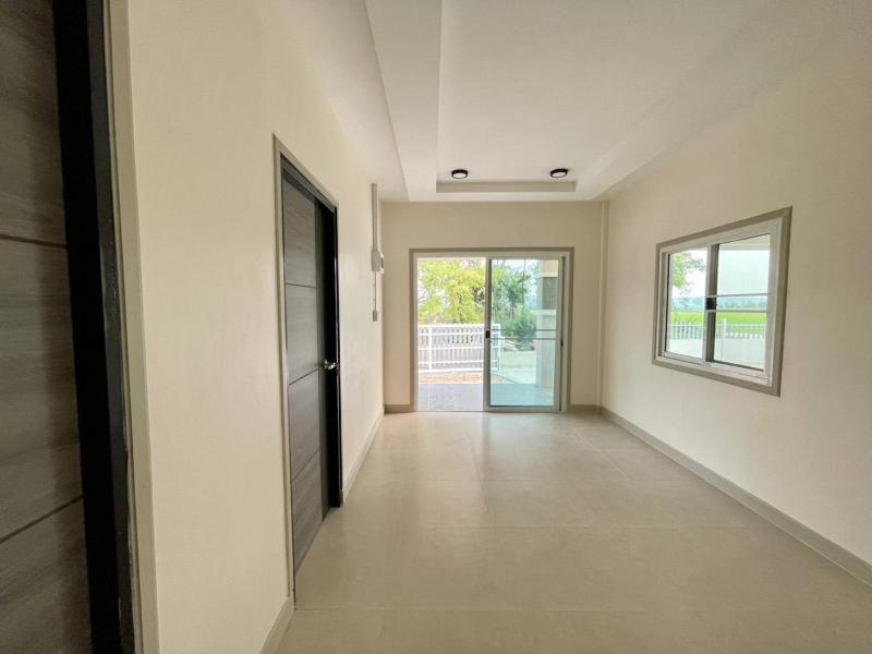 รูปที่2 ต้องการขายบ้านพร้อมที่ดิน หนองโพธิ์ หนองหญ้าไซ ราคา 1,790,000 บาท