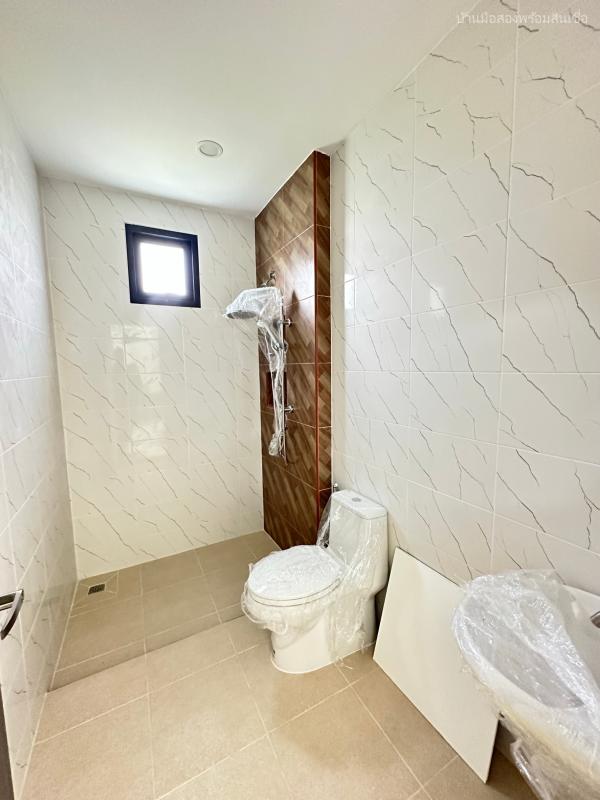 รูปที่8 ต้องการขายบ้านพร้อมที่ดิน รังสิต ธัญบุรี ราคา 2,150,000 บาท
