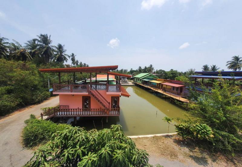รูปที่3 ต้องการขายรีสอร์ท บางครก บ้านแหลม ราคา 15,000,000 บาท