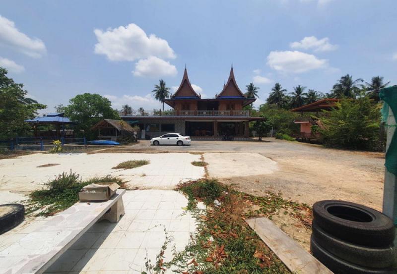 รูปที่6 ต้องการขายรีสอร์ท บางครก บ้านแหลม ราคา 15,000,000 บาท
