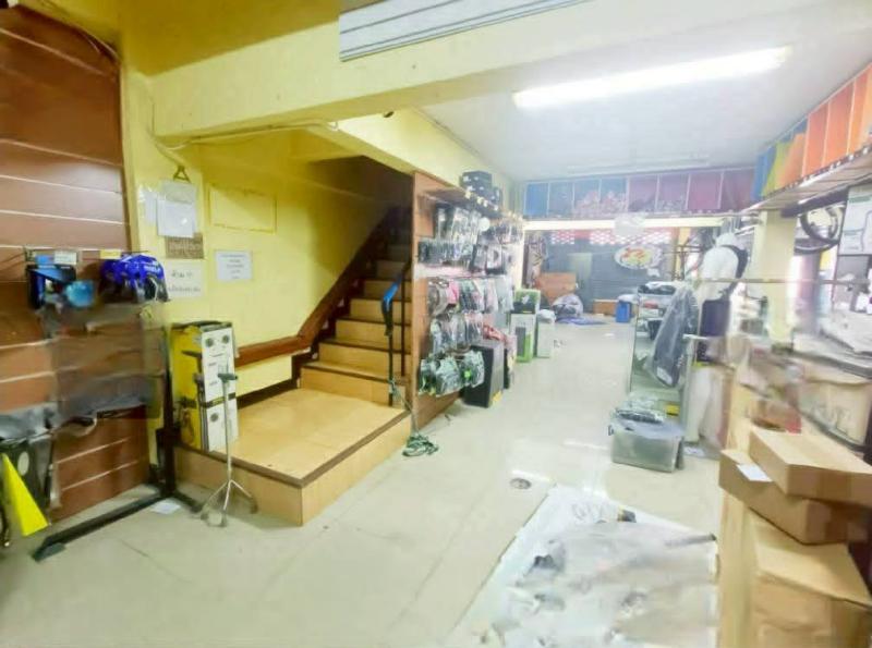 รูปที่2 ต้องการขายอาคารพาณิชย์ ลำลูกกา ลำลูกกา ราคา 11,800,000 บาท