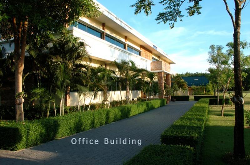 รูปที่2 ต้องการขายที่ดินเปล่า น้ำเป็น เขาชะเมา ราคา 105,000,000 บาท