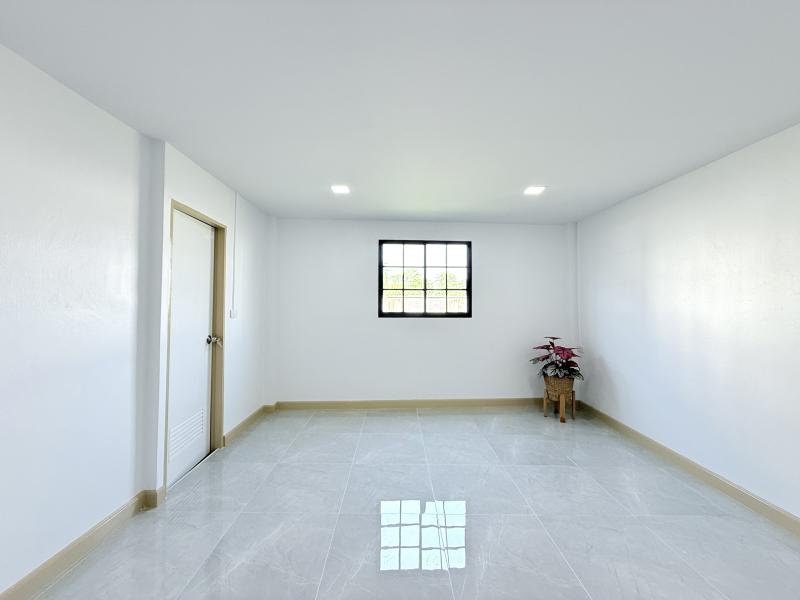 รูปที่7 ต้องการขายบ้านพร้อมที่ดิน โคกแฝด เขตหนองจอก ราคา 2,590,000 บาท