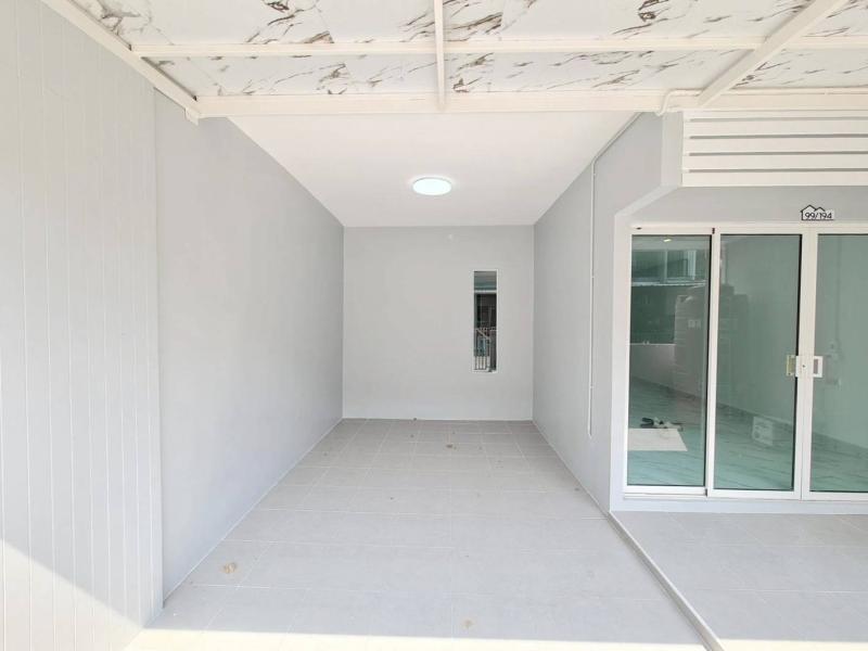 รูปที่2 ต้องการขายบ้านพร้อมที่ดิน ลาดสวาย ลำลูกกา ราคา 2,090,000 บาท