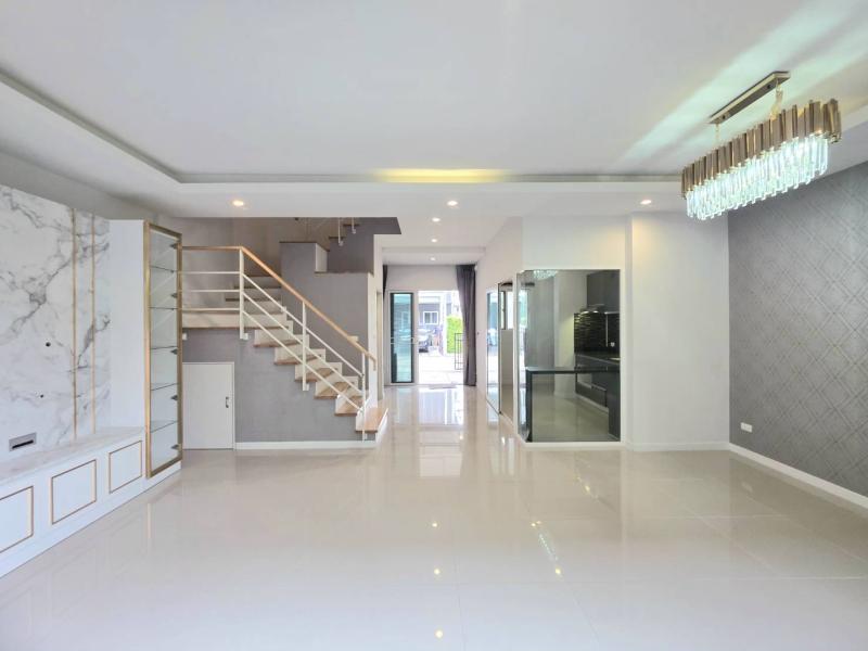 รูปที่4 ต้องการขายทาวน์โฮม บางพูน เมืองปทุมธานี ราคา 2,990,000 บาท