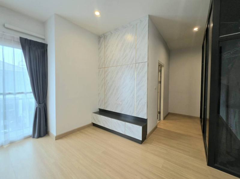 รูปที่7 ต้องการขายทาวน์โฮม บางพูน เมืองปทุมธานี ราคา 2,990,000 บาท