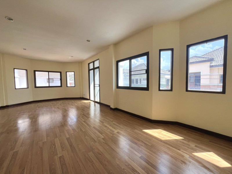 รูปที่6 ต้องการขายบ้านพร้อมที่ดิน บ้านใหม่ ปากเกร็ด ราคา 4,290,000 บาท