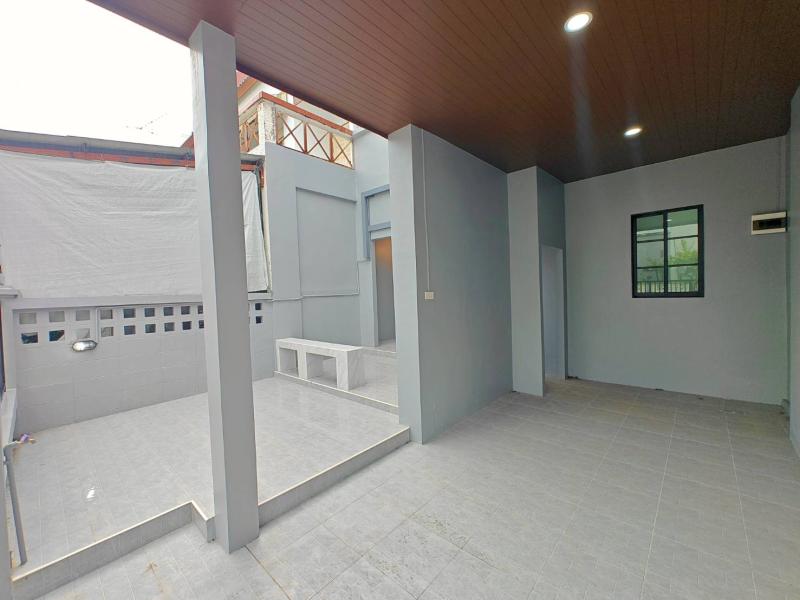 รูปที่2 ต้องการขายบ้านพร้อมที่ดิน ประชาธิปัตย์ ธัญบุรี ราคา 2,590,000 บาท
