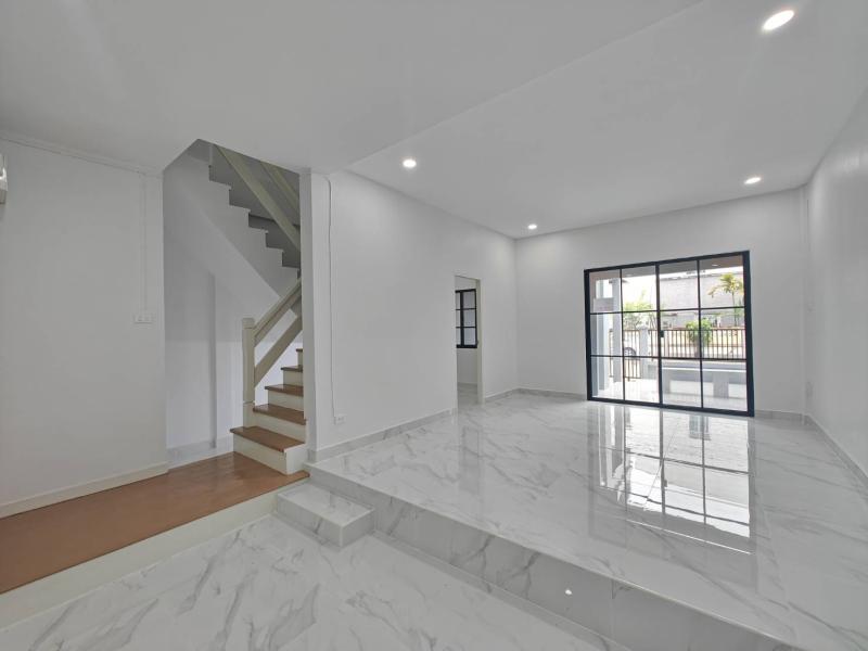 รูปที่4 ต้องการขายบ้านพร้อมที่ดิน ประชาธิปัตย์ ธัญบุรี ราคา 2,590,000 บาท