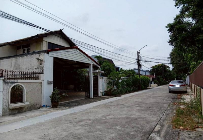 รูปที่2 ต้องการขายบ้านพร้อมที่ดิน สะพานสูง เขตสะพานสูง ราคา 6,200,000 บาท
