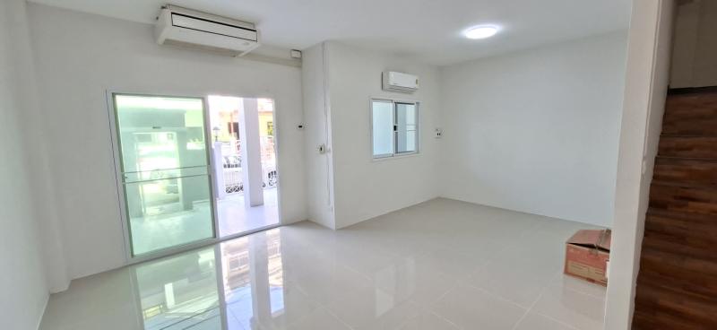 รูปที่3 ต้องการขายทาวน์โฮม คลองกุ่ม เขตบึงกุ่ม ราคา 3,400,000 บาท