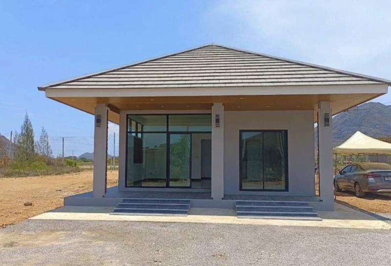 รูปที่2 ต้องการขายบ้านพร้อมที่ดิน สามร้อยยอด สามร้อยยอด ราคา 2,900,000 บาท