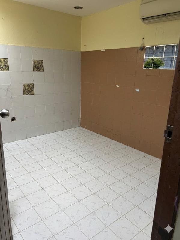 รูปที่5 ต้องการขายบ้านพร้อมที่ดิน บางด้วน เขตภาษีเจริญ ราคา 2,400,000 บาท