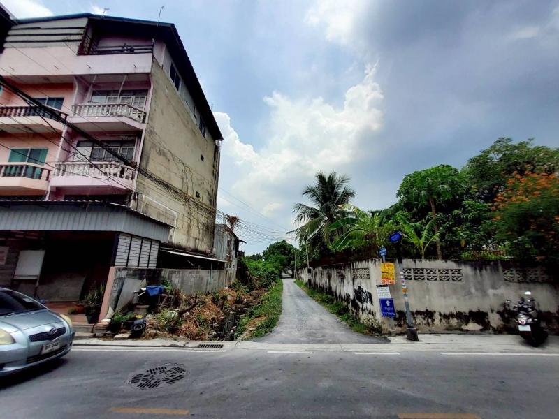 รูปที่5 ต้องการขายที่ดินเปล่า สวนใหญ่ เมืองนนทบุรี ราคา 700,000 บาท