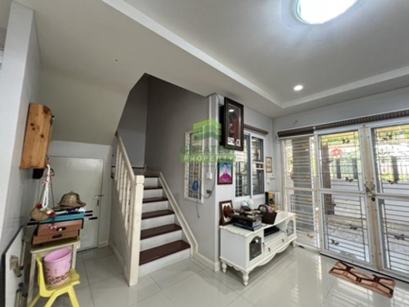 รูปที่2 ต้องการขายทาวน์โฮม ท่าข้าม เขตบางขุนเทียน ราคา 3,500,000 บาท