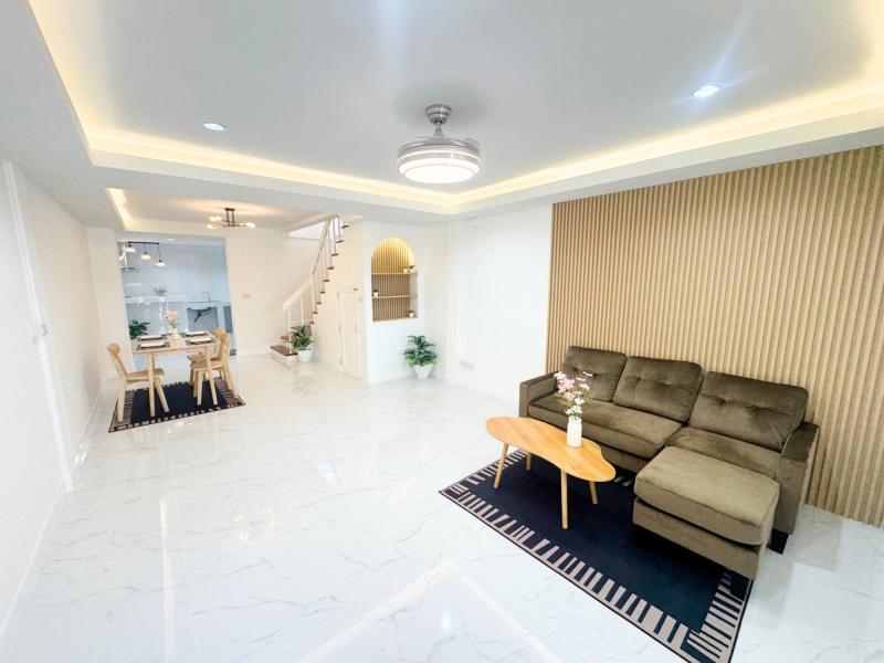 รูปที่3 ต้องการขายบ้านพร้อมที่ดิน คันนายาว เขตคันนายาว ราคา 2,190,000 บาท