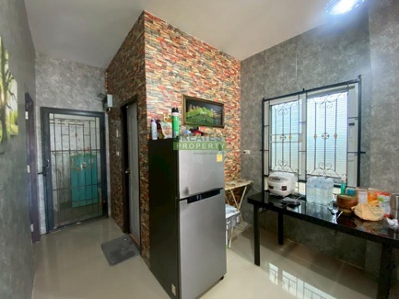 รูปที่4 ต้องการขายทาวน์โฮม บ้านเก่า พานทอง ราคา 2,000,000 บาท