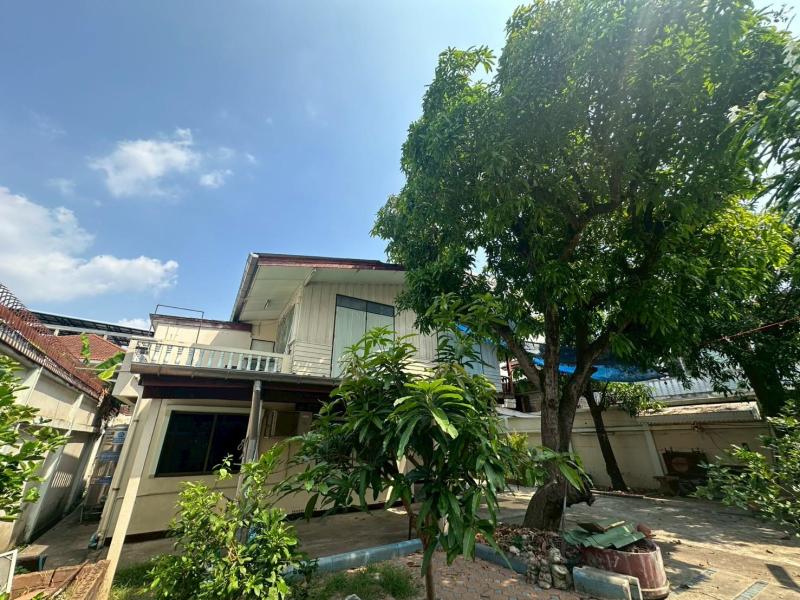 รูปที่3 ต้องการขายบ้านพร้อมที่ดิน อนุสาวรีย์ เขตบางเขน ราคา 5,559,000 บาท
