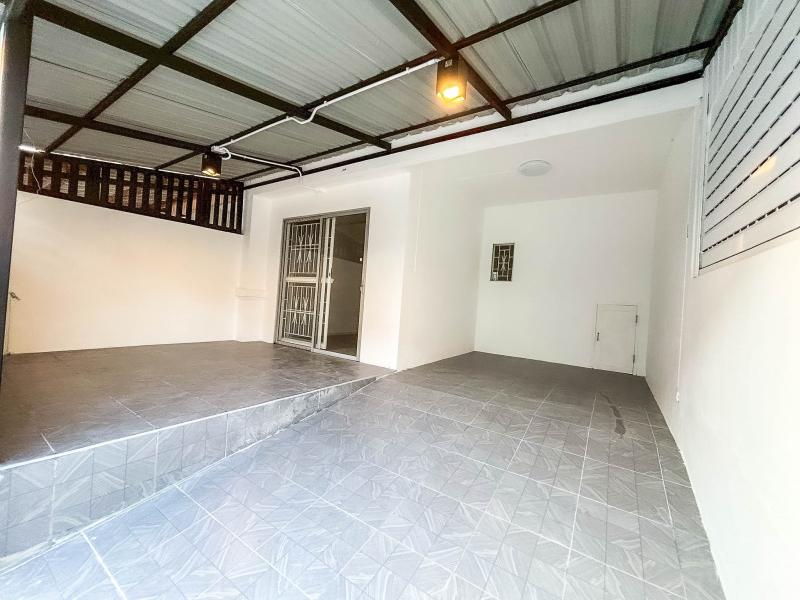 รูปที่2 ต้องการขายบ้านพร้อมที่ดิน เสาธงหิน บางใหญ่ ราคา 1,690,000 บาท