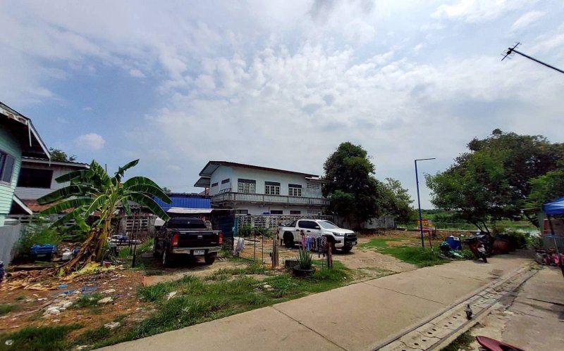 รูปที่6 ต้องการขายบ้านพร้อมที่ดิน สวนพริกไทย เมืองปทุมธานี ราคา 5,000,000 บาท