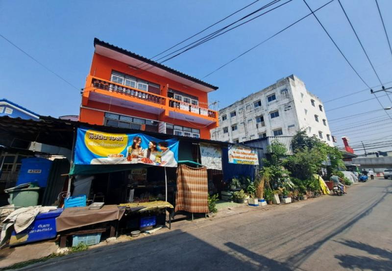 รูปที่2 ต้องการขายอาคารพาณิชย์ ทับยาว เขตลาดกระบัง ราคา 2,650,000 บาท