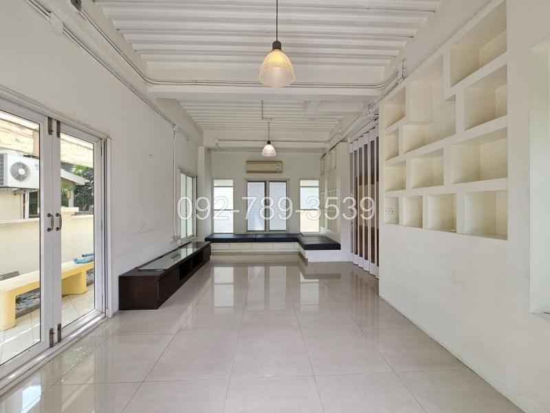 รูปที่5 ให้เช่าบ้านพร้อมที่ดิน วังทองหลาง เขตวังทองหลาง ราคา 40,000 บาท