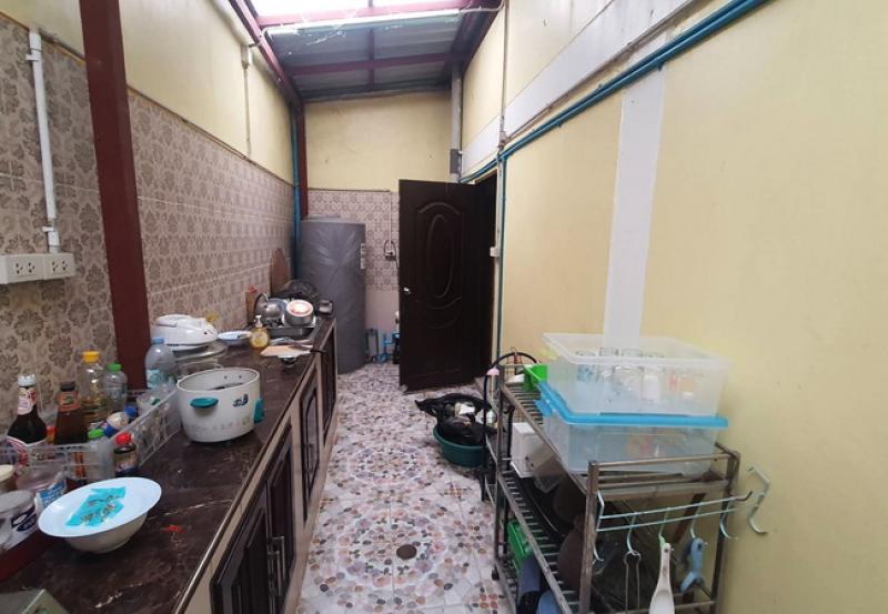 รูปที่8 ต้องการขายอาคารพาณิชย์ คลองสอง คลองหลวง ราคา 8,000,000 บาท