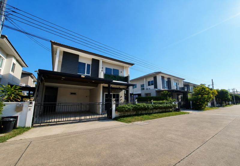 รูปที่2 ต้องการขายบ้านพร้อมที่ดิน คลองสองต้นนุ่น เขตลาดกระบัง ราคา 7,800,000 บาท