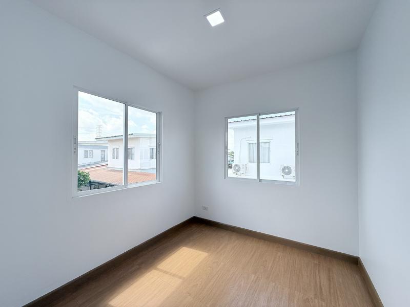 รูปที่6 ต้องการขายบ้านพร้อมที่ดิน ลำผักชี เขตหนองจอก ราคา 3,390,000 บาท
