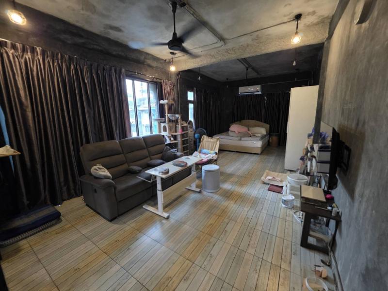รูปที่6 ต้องการขายอาคารพาณิชย์ ดินแดง เขตดินแดง ราคา 9,200,000 บาท