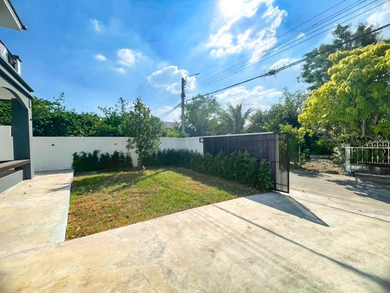 รูปที่3 ต้องการขายบ้านพร้อมที่ดิน คลองจั่น เขตบางกะปิ ราคา 9,990,000 บาท