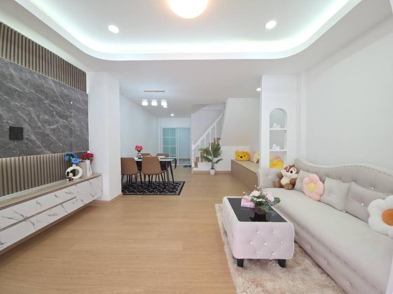 รูปที่3 ต้องการขายบ้านพร้อมที่ดิน สามวาตะวันตก เขตคลองสามวา ราคา 1,890,000 บาท
