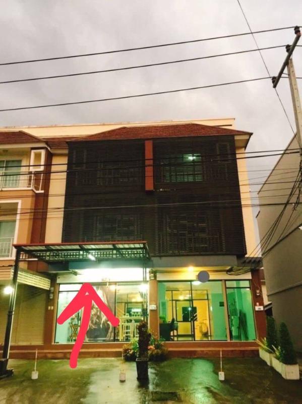 รูปที่2 ต้องการขายอาคารพาณิชย์ สุรศักดิ์ ศรีราชา ราคา 3,700,000 บาท