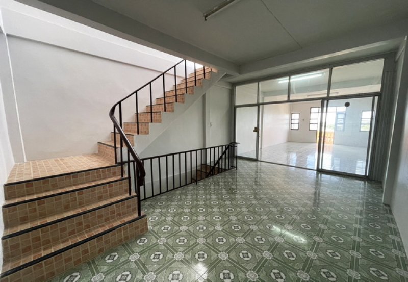 รูปที่3 ต้องการขายอาคารพาณิชย์ บางเลน บางใหญ่ ราคา 3,900,000 บาท