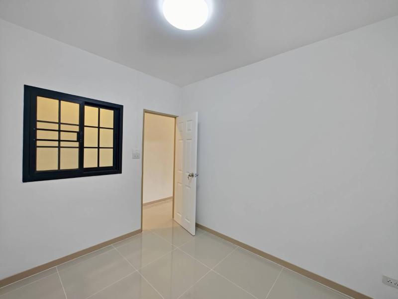 รูปที่6 ต้องการขายบ้านพร้อมที่ดิน บึงยี่โถ ธัญบุรี ราคา 1,490,000 บาท