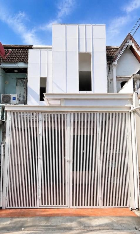 หมู่บ้านอยู่เจริญ ลาดพร้าว 101