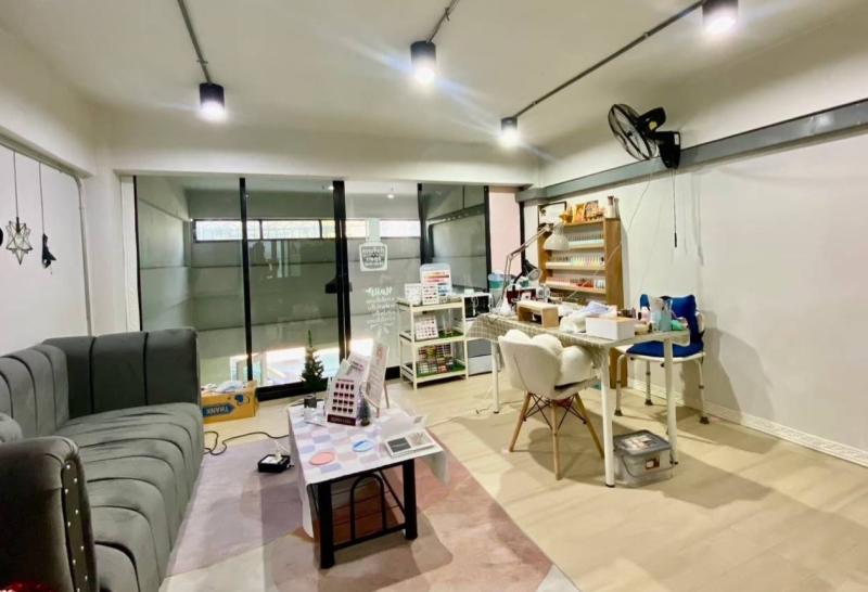 รูปที่2 ต้องการขายอาคารพาณิชย์ ดอกไม้ เขตประเวศ ราคา 4,500,000 บาท