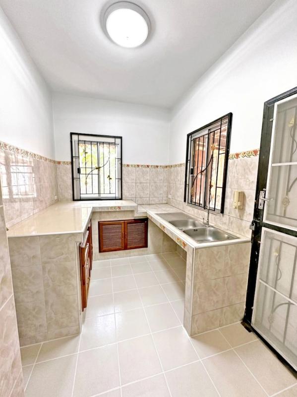 รูปที่5 ต้องการขายบ้านพร้อมที่ดิน แพรกษาใหม่ เมืองสมุทรปราการ ราคา 7,900,000 บาท