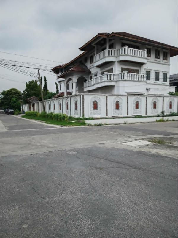รูปที่3 ต้องการขายบ้านพร้อมที่ดิน ประเวศ เขตประเวศ ราคา 69,000,000 บาท