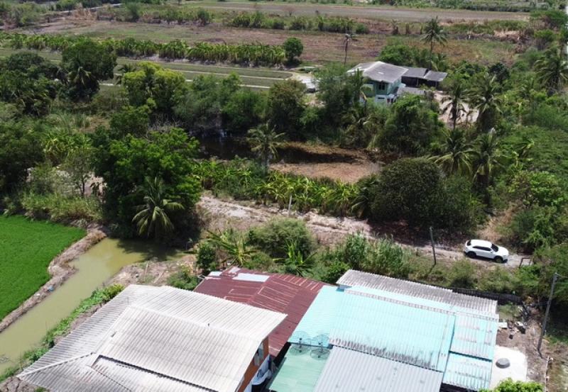 รูปที่8 ต้องการขายบ้านพร้อมที่ดิน สิงหนาท ลาดบัวหลวง ราคา 3,900,000 บาท