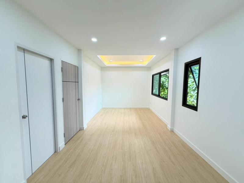 รูปที่6 ต้องการขายบ้านพร้อมที่ดิน สีกัน เขตดอนเมือง ราคา 3,890,000 บาท
