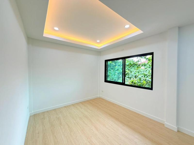 รูปที่8 ต้องการขายบ้านพร้อมที่ดิน สีกัน เขตดอนเมือง ราคา 3,890,000 บาท