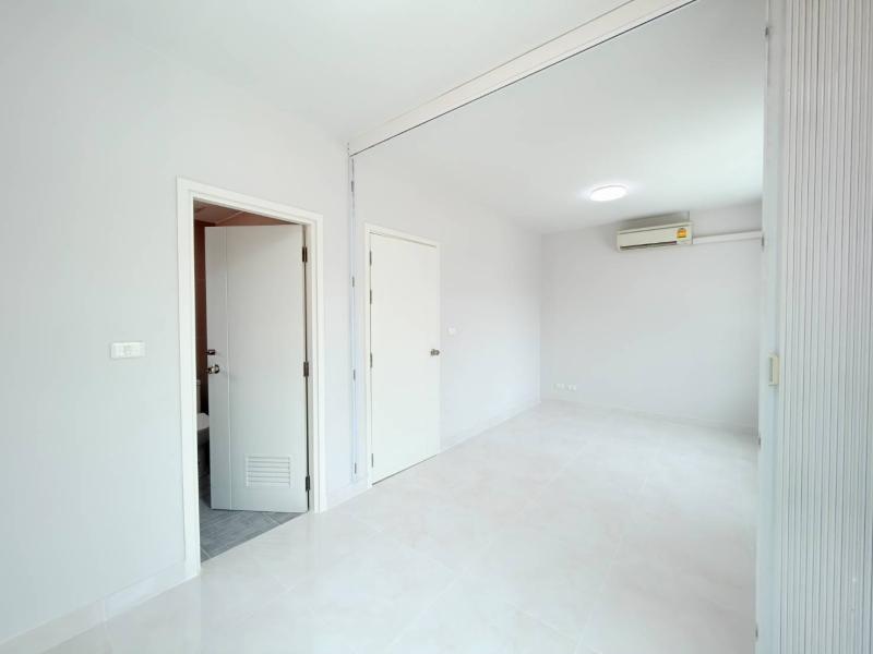 รูปที่6 ต้องการขายบ้านพร้อมที่ดิน สามวาตะวันตก เขตคลองสามวา ราคา 2,490,000 บาท