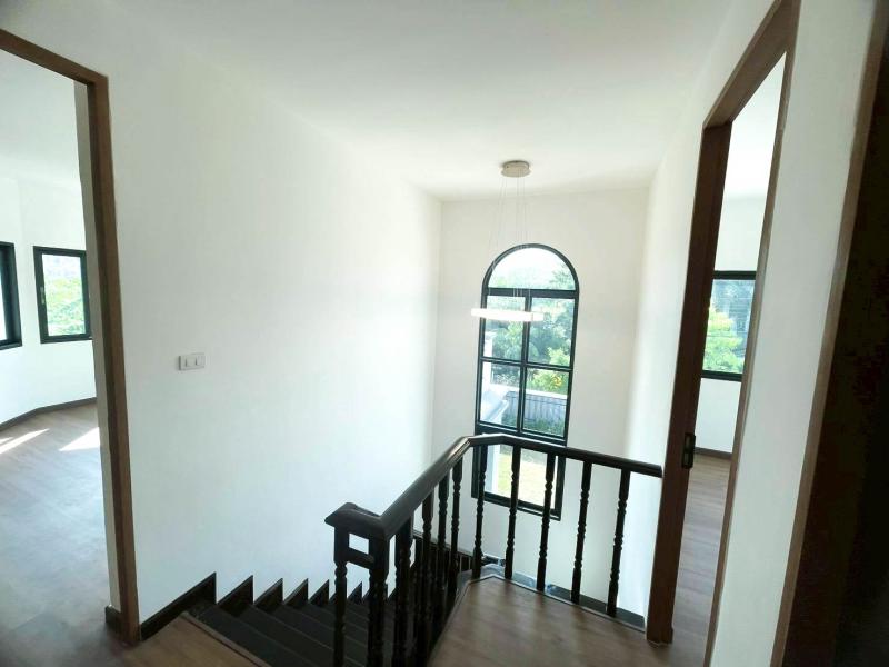 รูปที่6 ต้องการขายบ้านพร้อมที่ดิน คลองจั่น เขตบางกะปิ ราคา 9,990,000 บาท