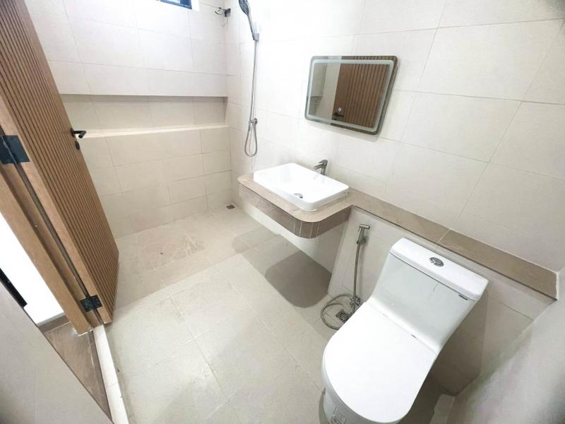 รูปที่7 ต้องการขายบ้านพร้อมที่ดิน คลองจั่น เขตบางกะปิ ราคา 9,990,000 บาท