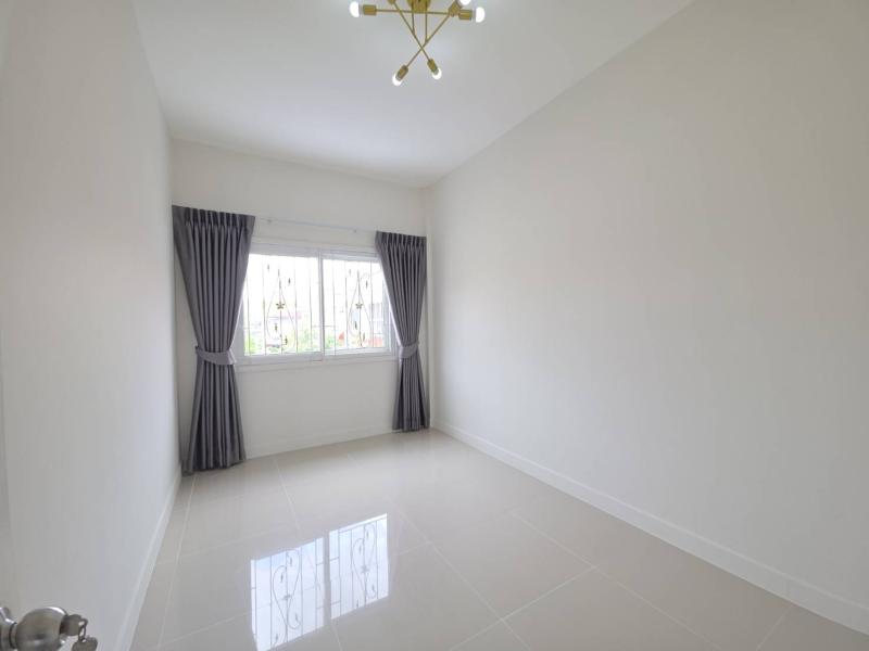 รูปที่8 ต้องการขายบ้านพร้อมที่ดิน บางชัน เขตคลองสามวา ราคา 2,850,000 บาท