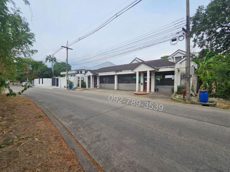 รูปที่8 ต้องการขายบ้านพร้อมที่ดิน หลักหก เมืองปทุมธานี ราคา 15,000,000 บาท